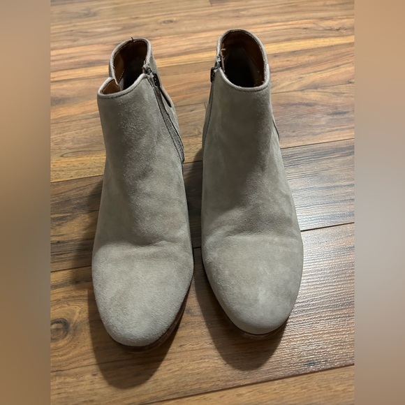 Sam Edelman Petty Bootie - Picture 4 of 8